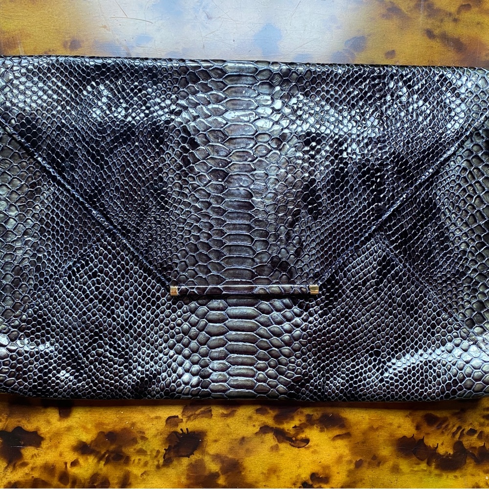 Black Abas Clutch with Magnetic Clasp